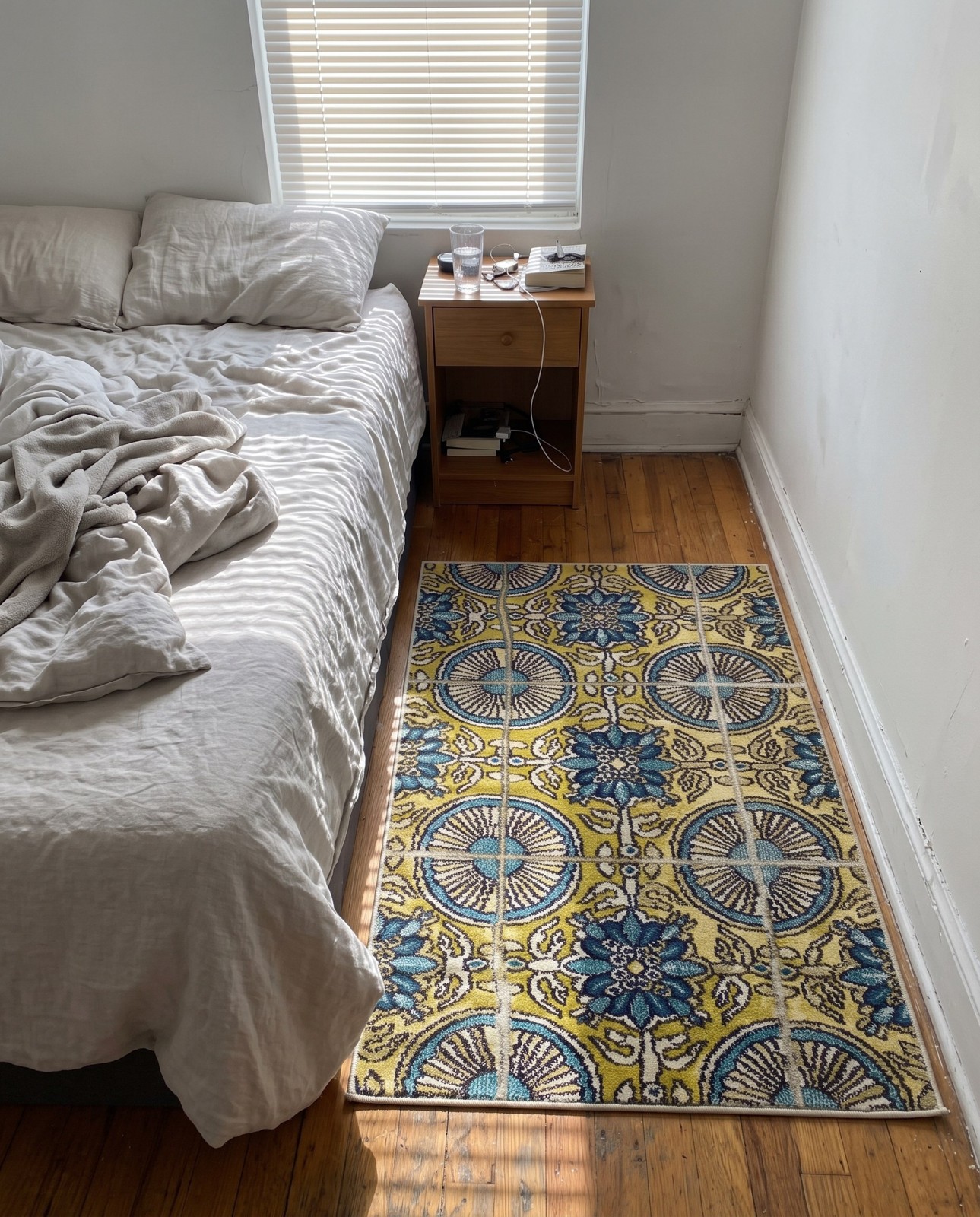 Detail image of 3' 3 x 5' 3 Atherton · Floral / botanical Washable Rug