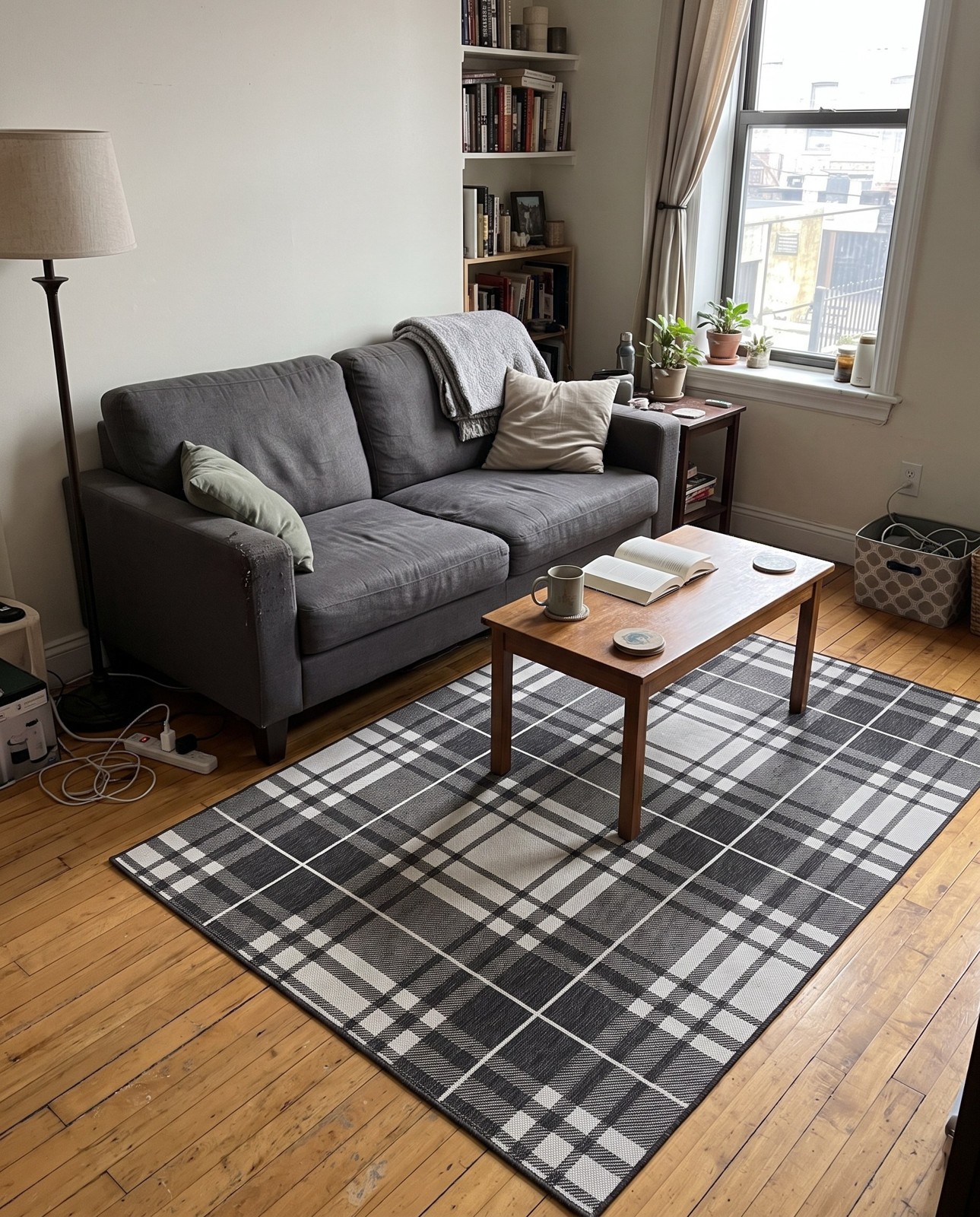 6' x 9' Maguire · Plaid Outdoor Rug, black and white