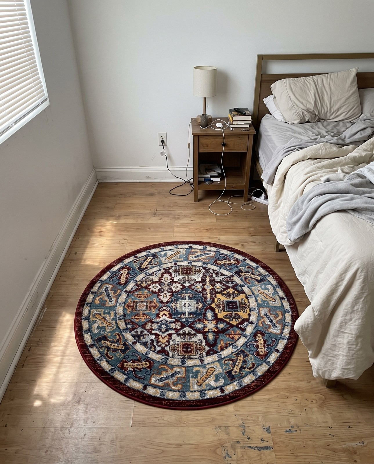 7' x 10' Orme · Tribal medallion Washable Rug, multi and red