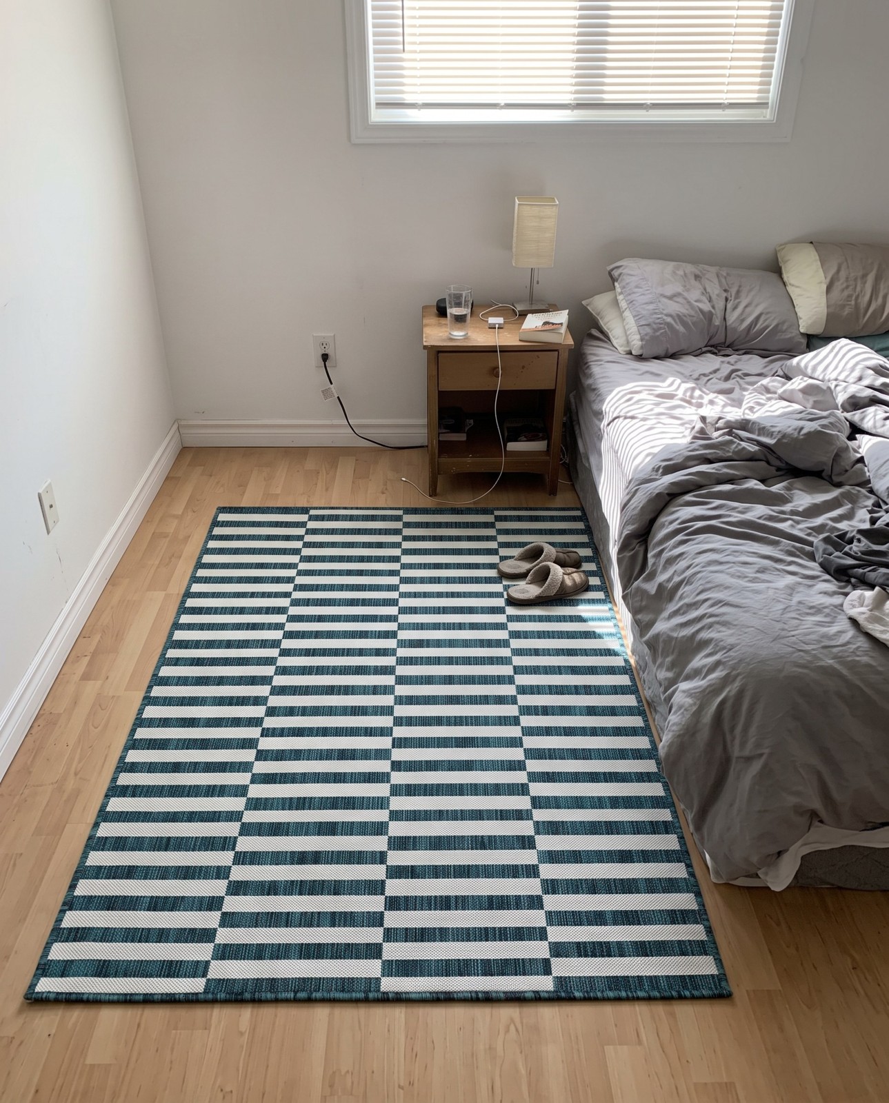 4' x 6' Ainsley · Geometric Outdoor Rug, teal