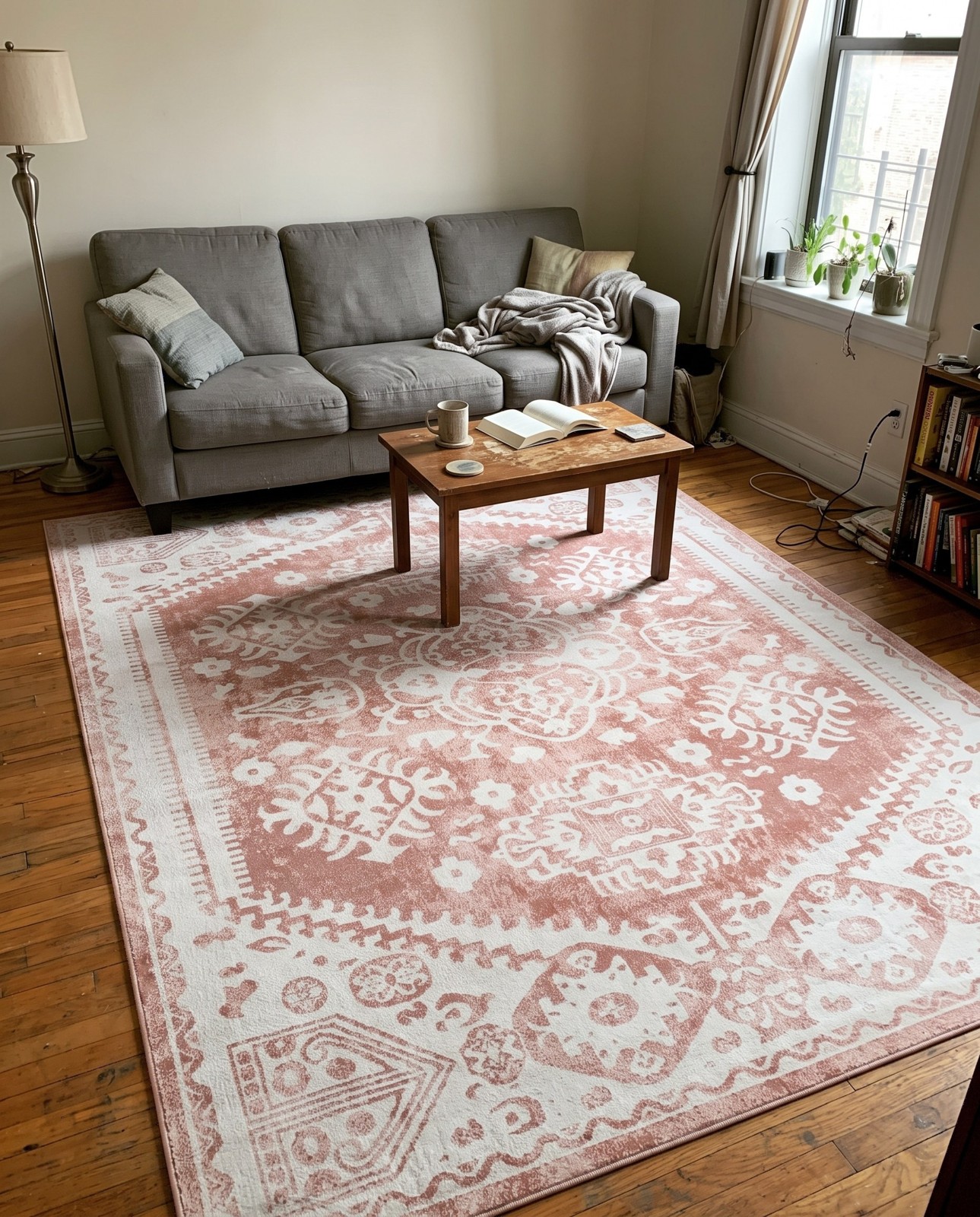 10' x 14' Elsie · Medallion rug, pink and ivory