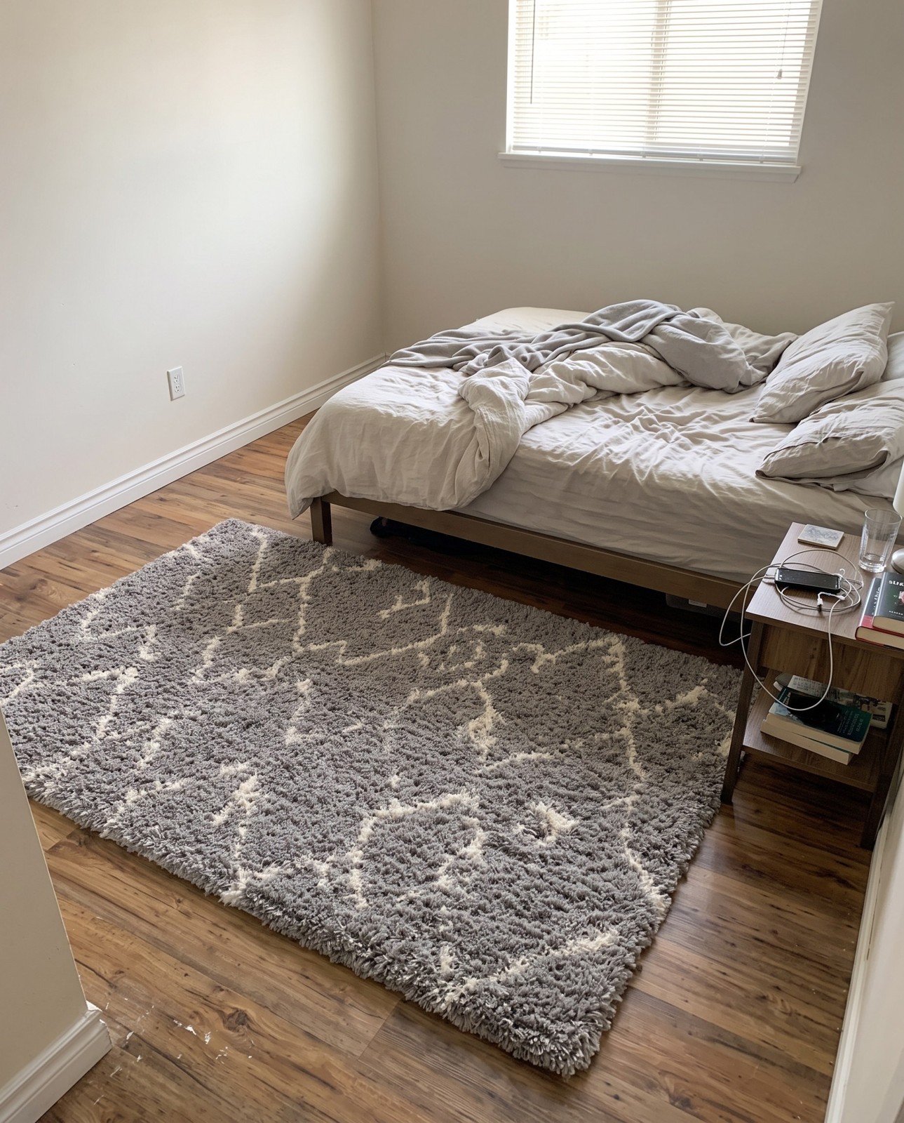 4' x 6' Bramblewood · Diamond Shag Rug, ash gray