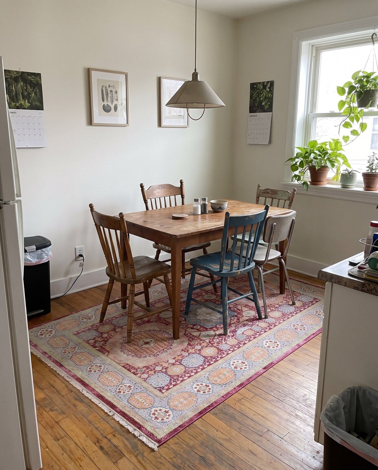 10' x 13' Upshaw · Border rug
