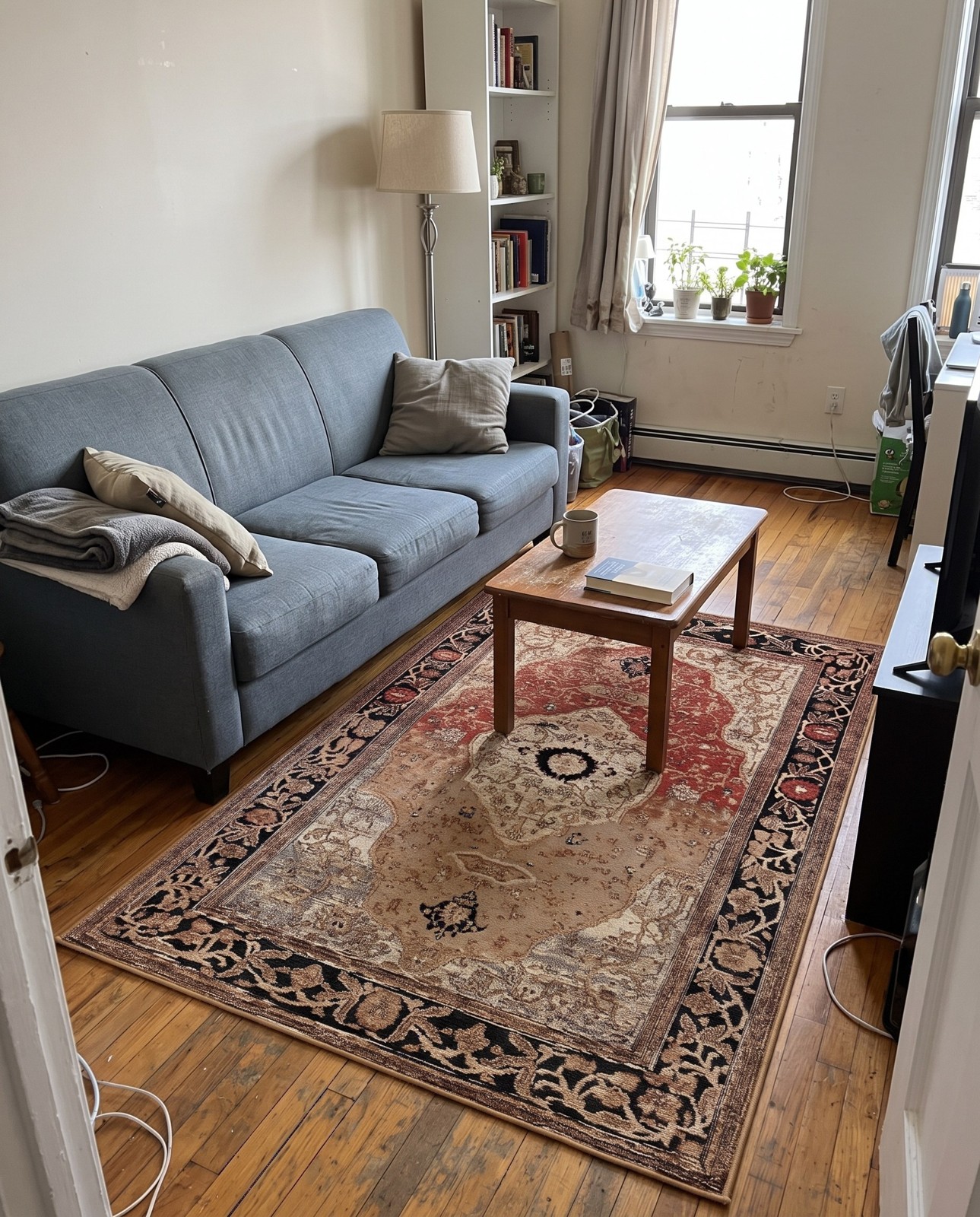 2' x 3' Lomax · Abstract Outdoor Rug