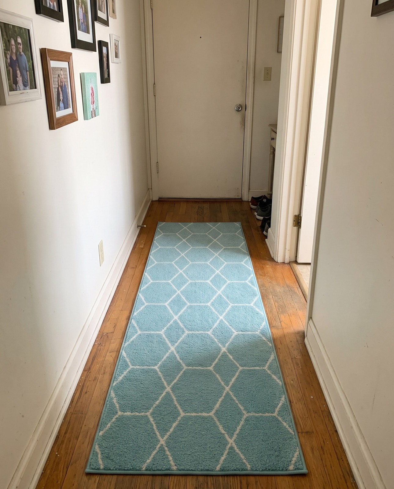 2' x 13' Galloway · Geometric trellis rug, light blue and ivory