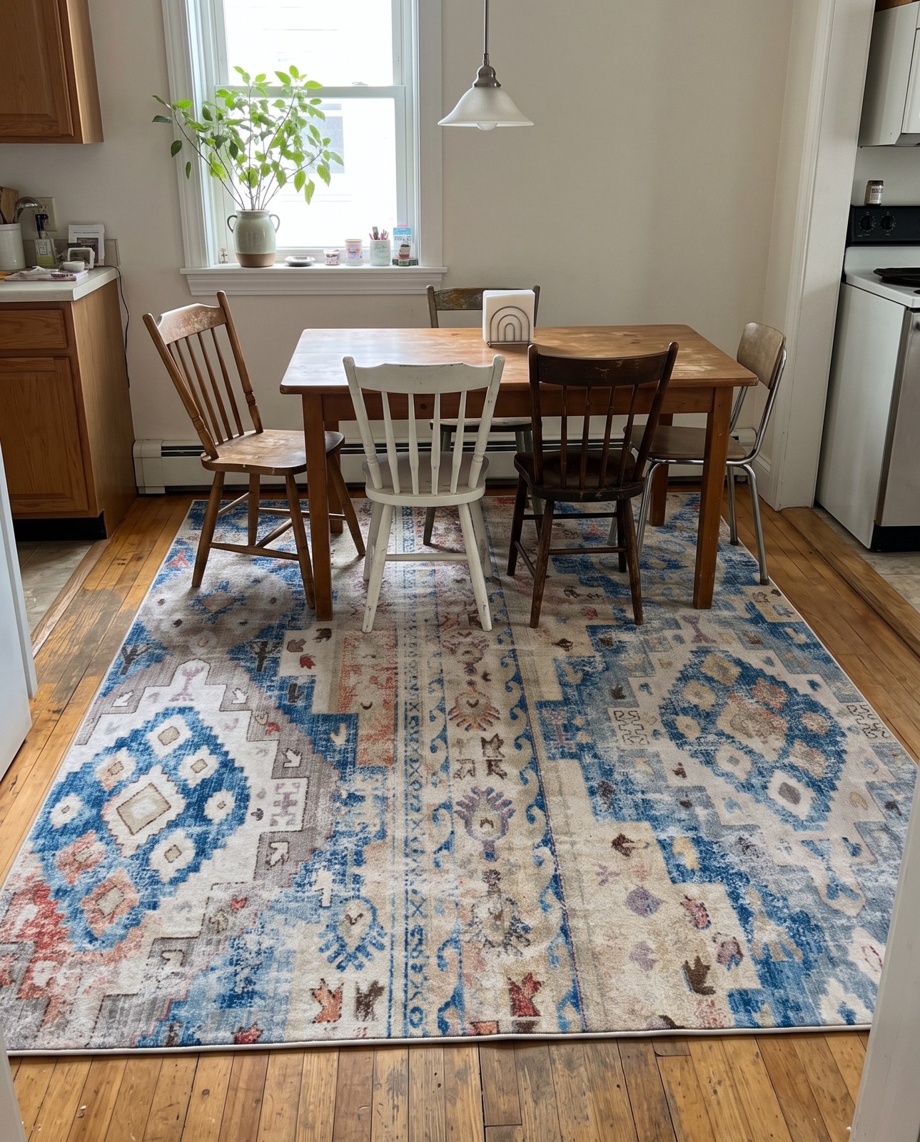 Detail image of 9' x 12' 2 Quinn · Abstract rug, blue