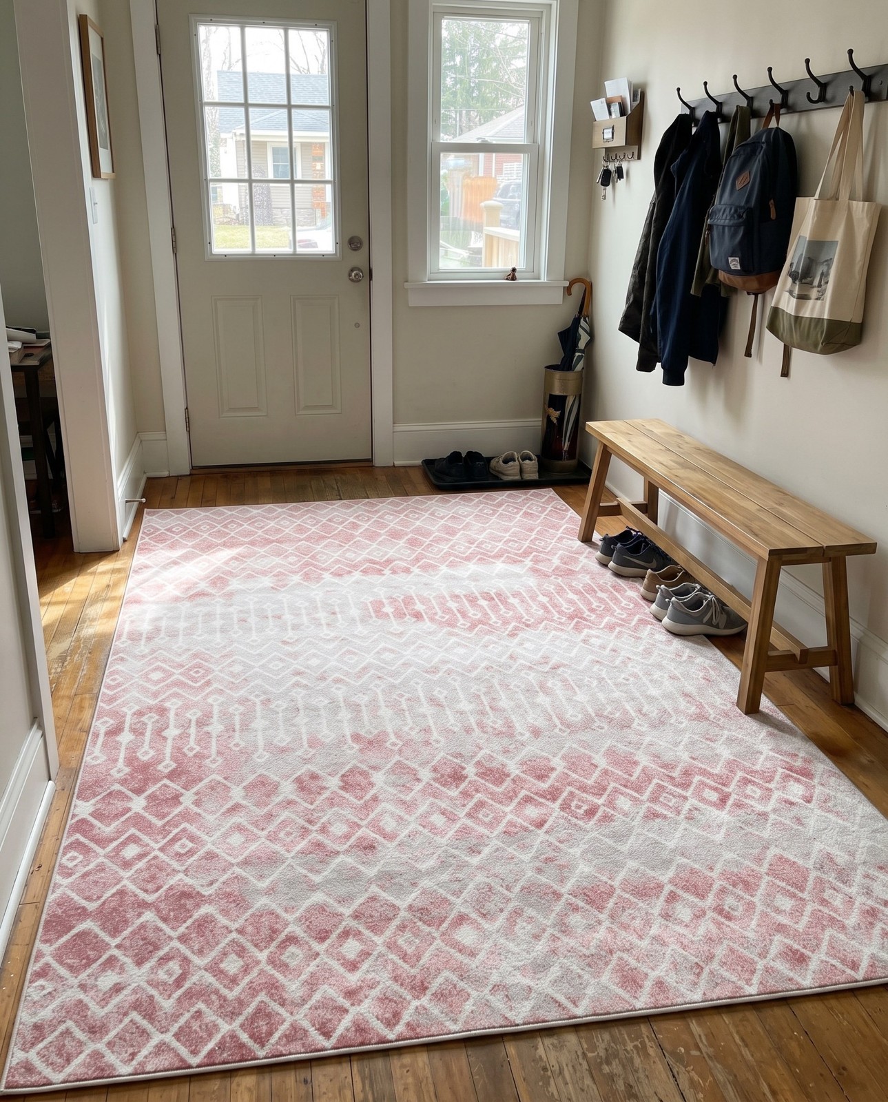 10' x 13' Eugene · Diamond rug, dustyrose