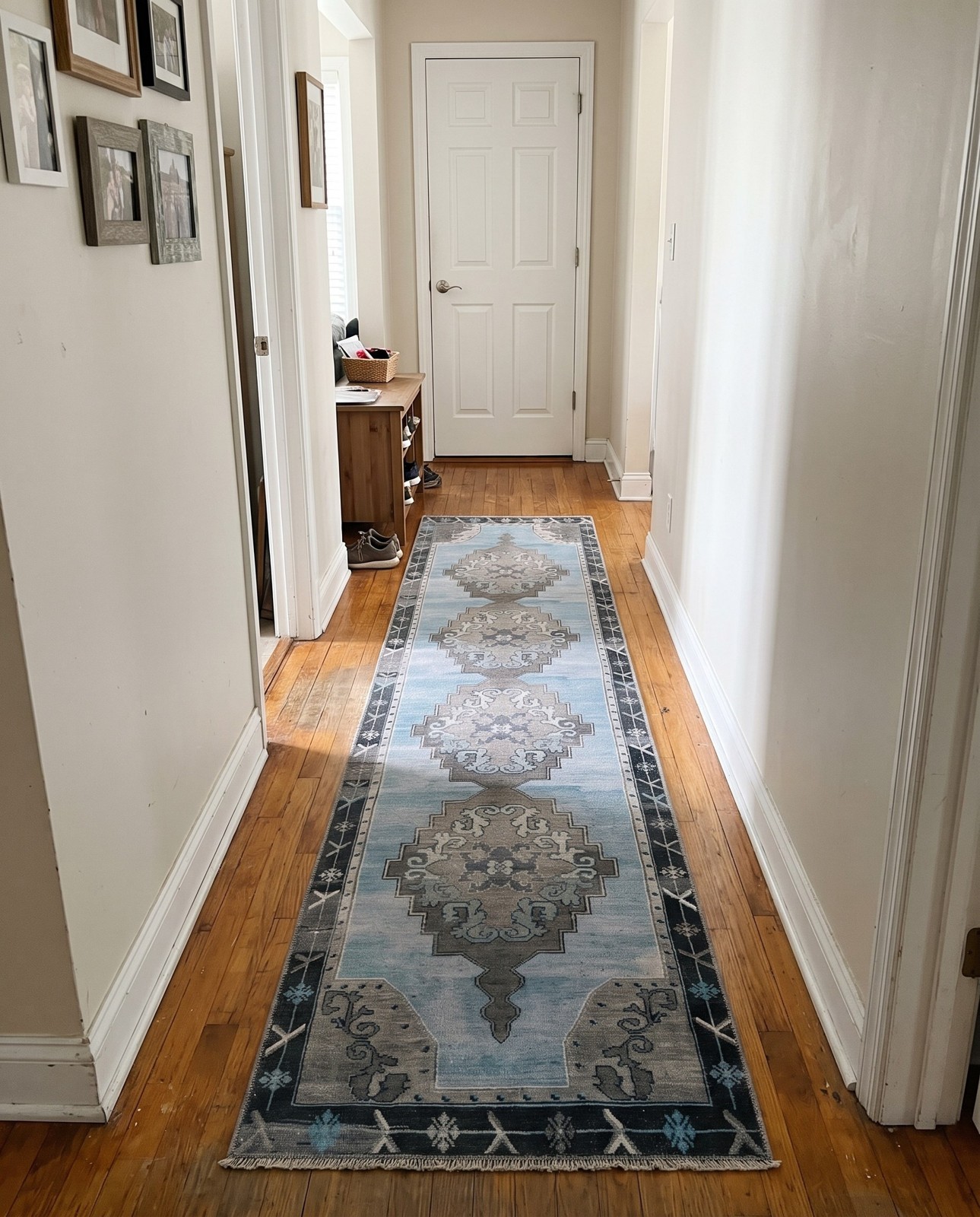 2' x 4' Sanderson · Medallion Washable Rug, blue and gray