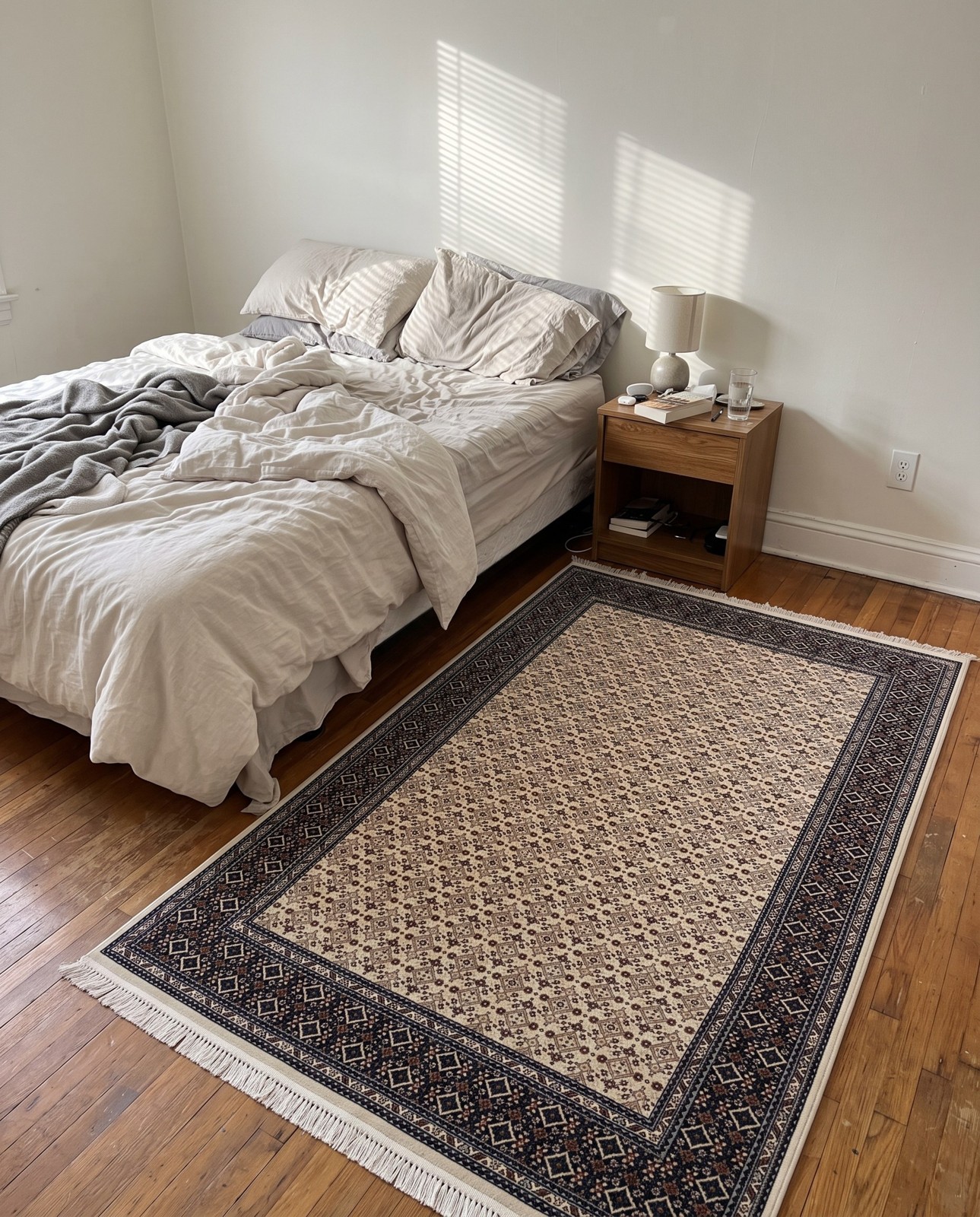 5' 3 x 8' Fenton · Geometric lattice rug, ivory and navy