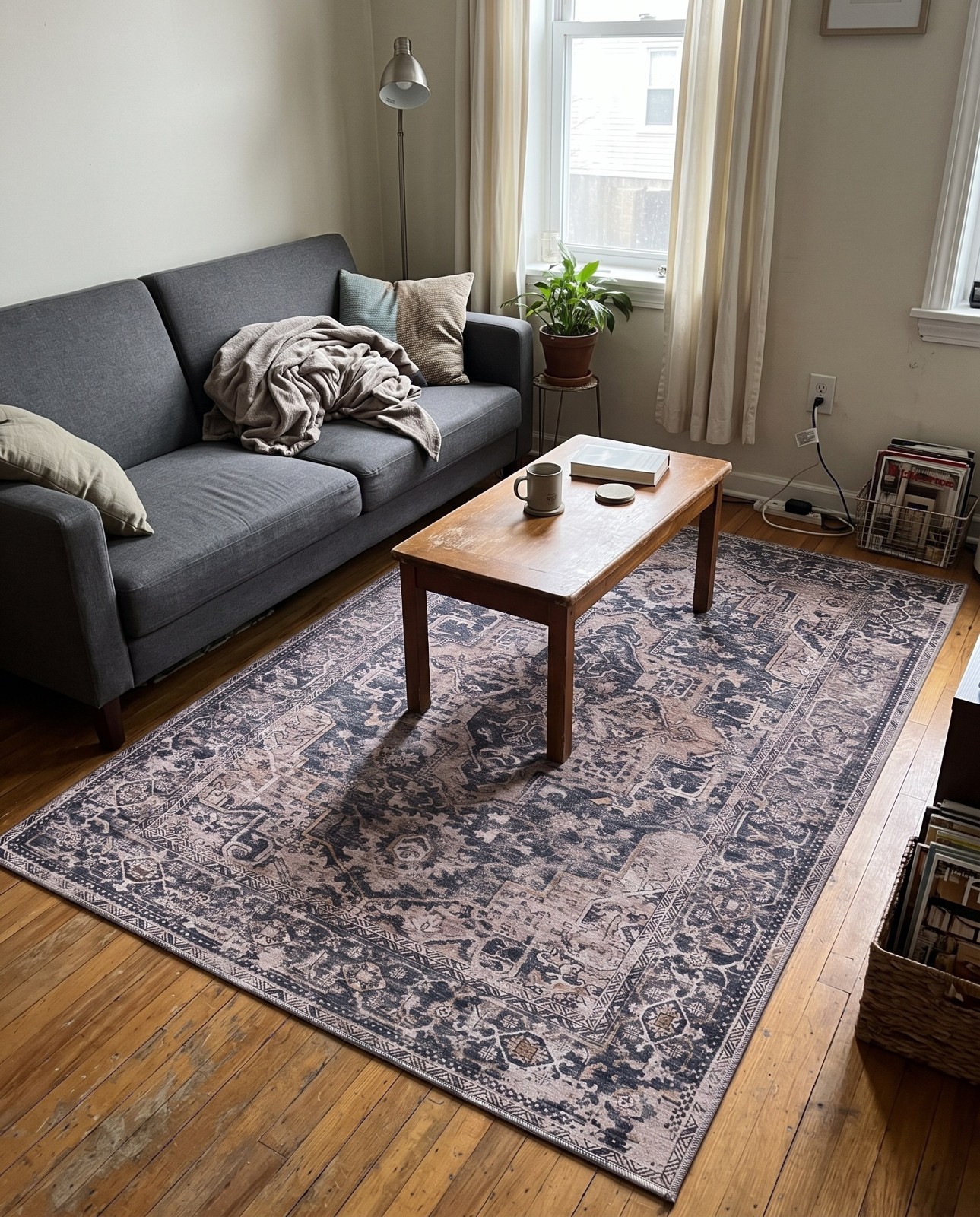 3' 3 x 5' 3 Watkins · Border rug, blue and ivory