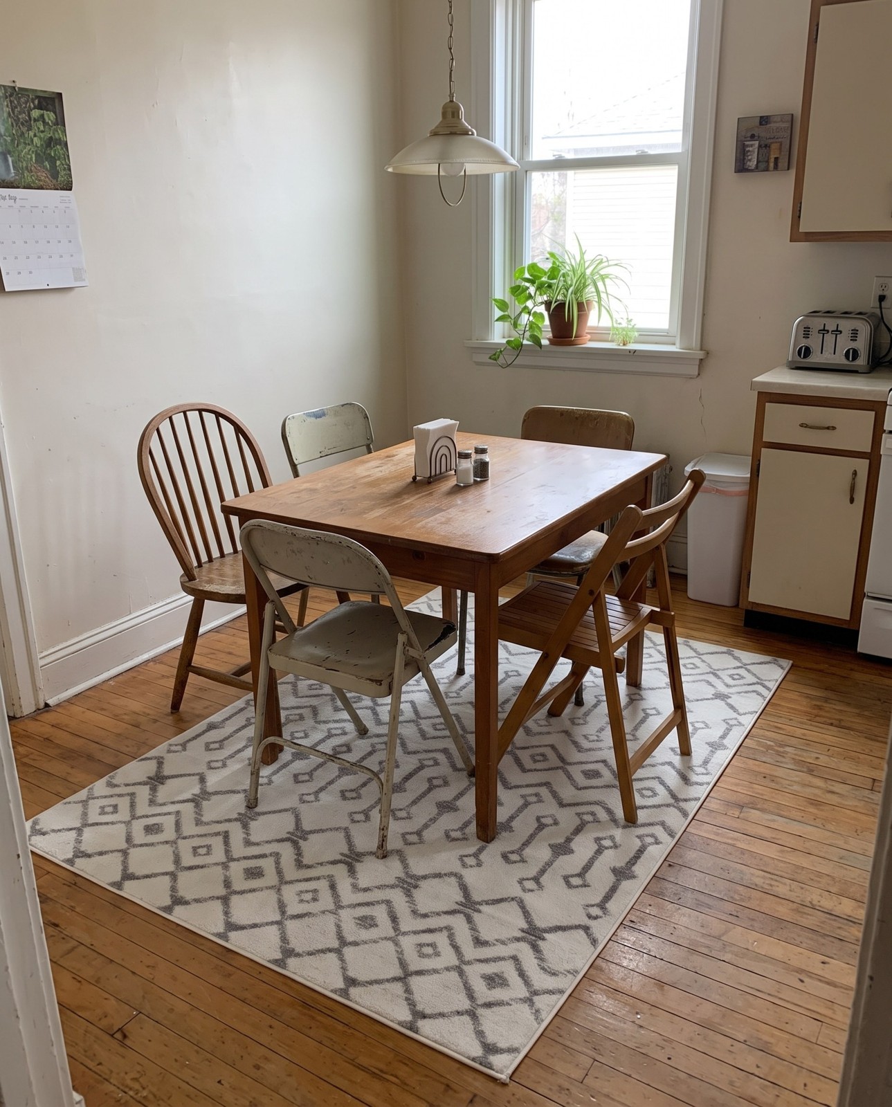 7' 10 x 11' Dudley · Geometric rug, ivory and gray