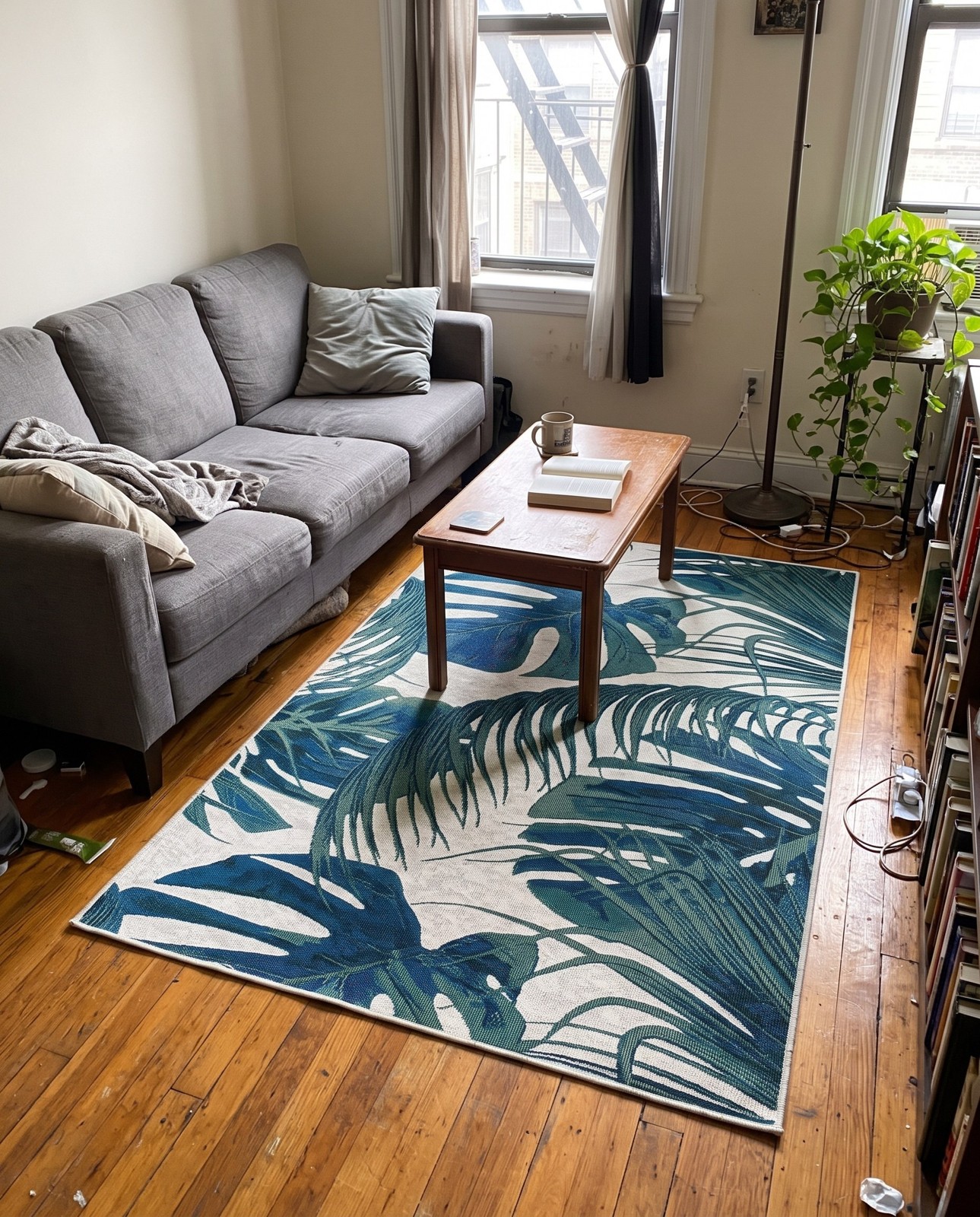 10' x 14' Britton · Floral / botanical rug, ivory