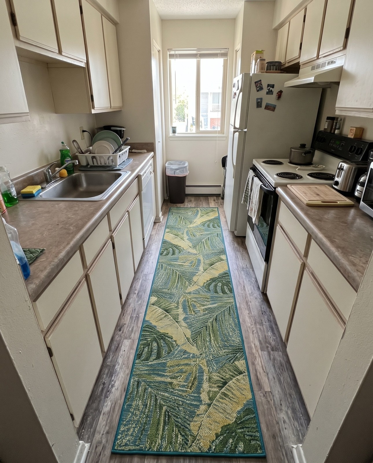 2' 7 x 10' Jay · Floral / botanical Outdoor Rug, green blue