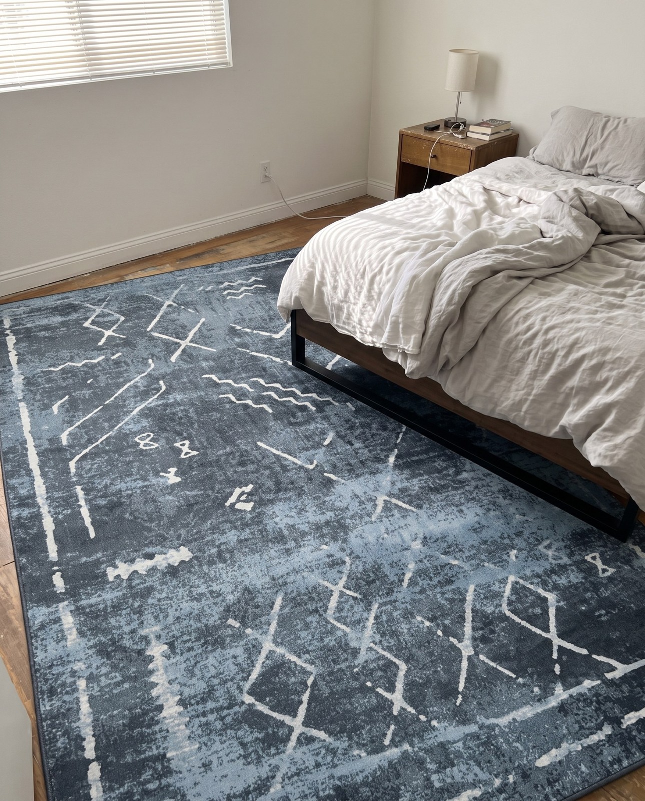 10' x 14' Platt · Tribal geometric Washable Rug, blue and ivory