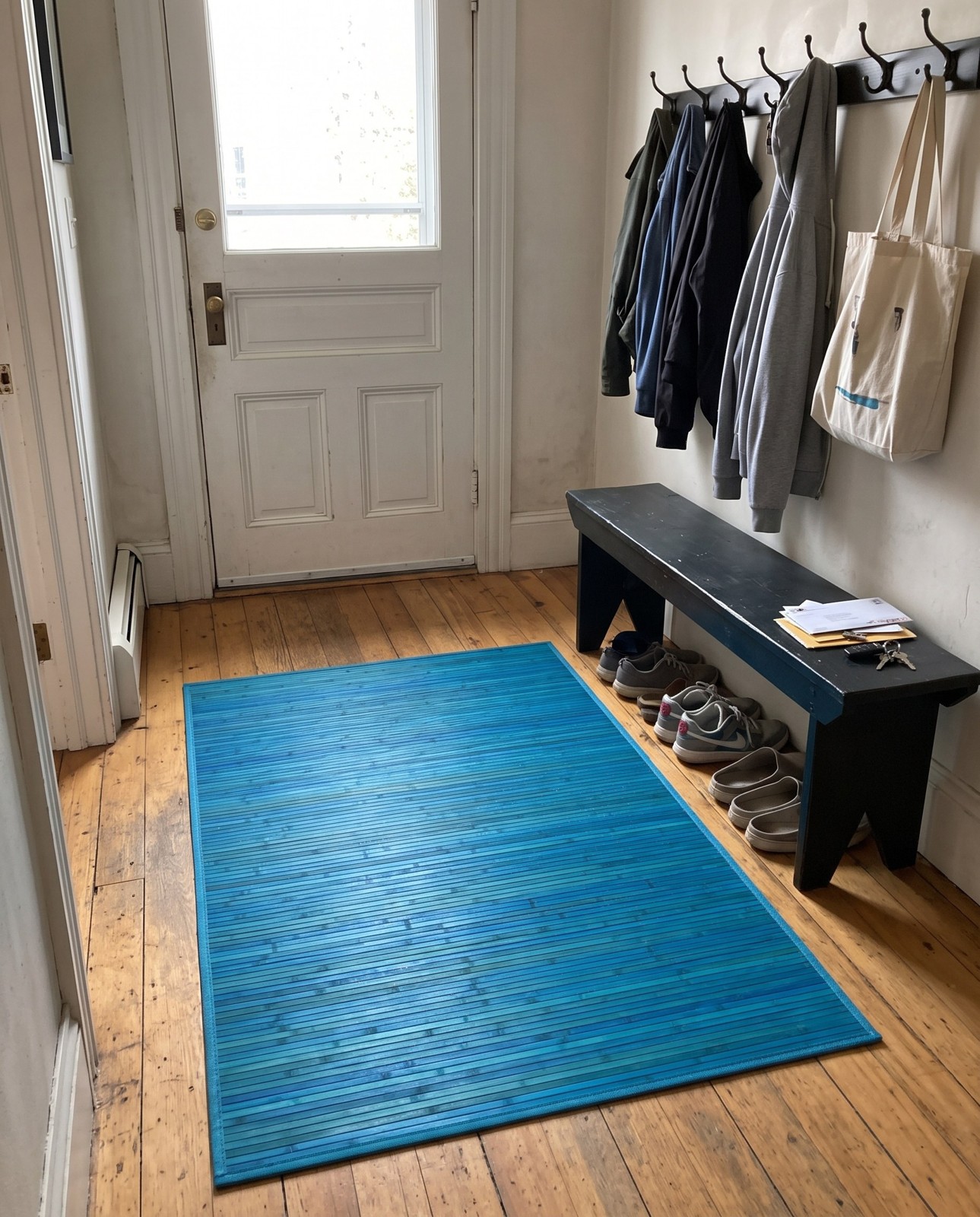 4' x 6' Nora · Striped rug, blue
