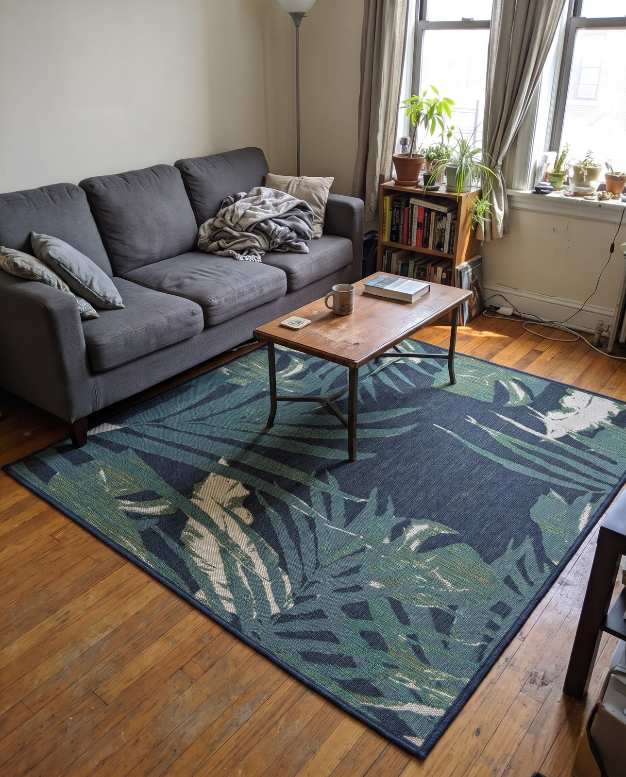 7' 10 x 7' 10 Allington · Tropical leaf Outdoor Rug, navy and green