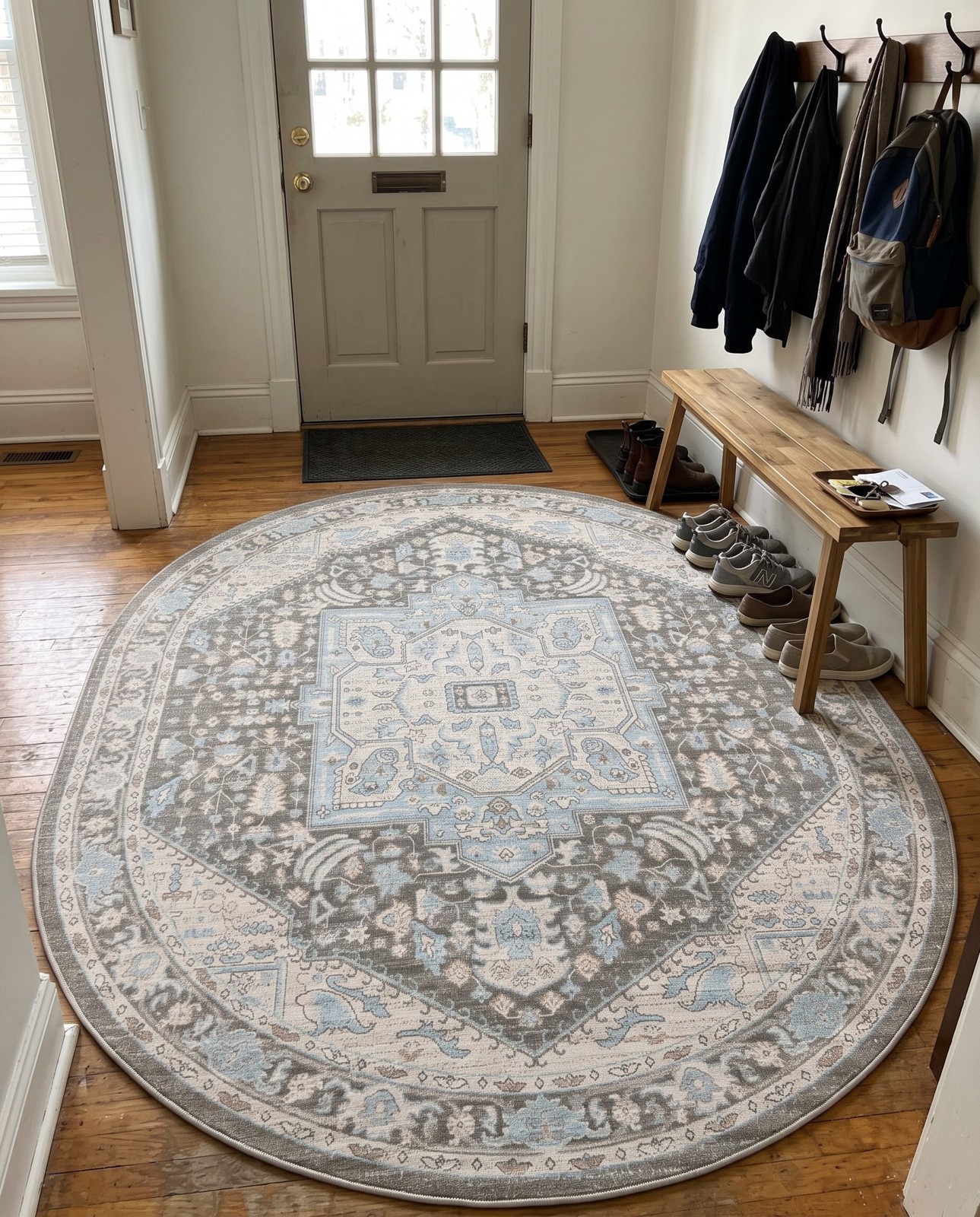 4' x 6' Jessup · Medallion rug, gray, ivory and blue