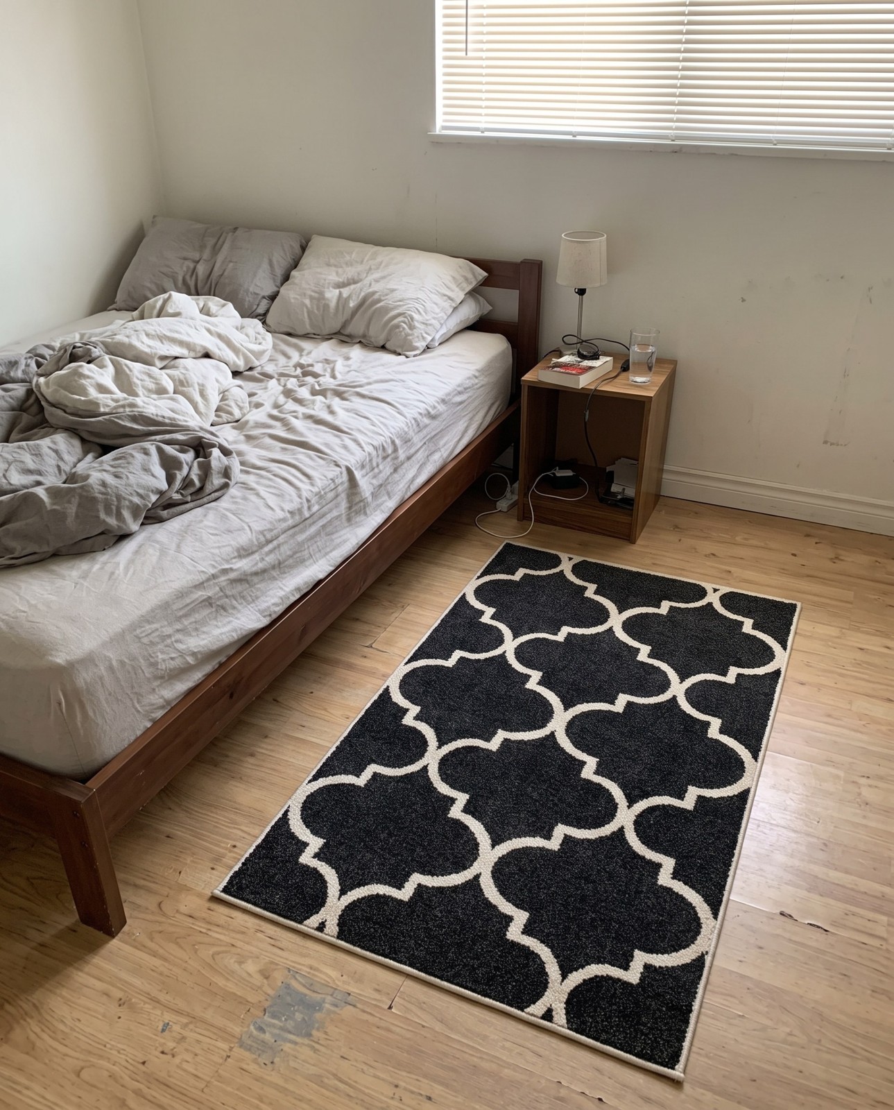 3' 3 x 5' 3 Audley · Trellis rug, fume