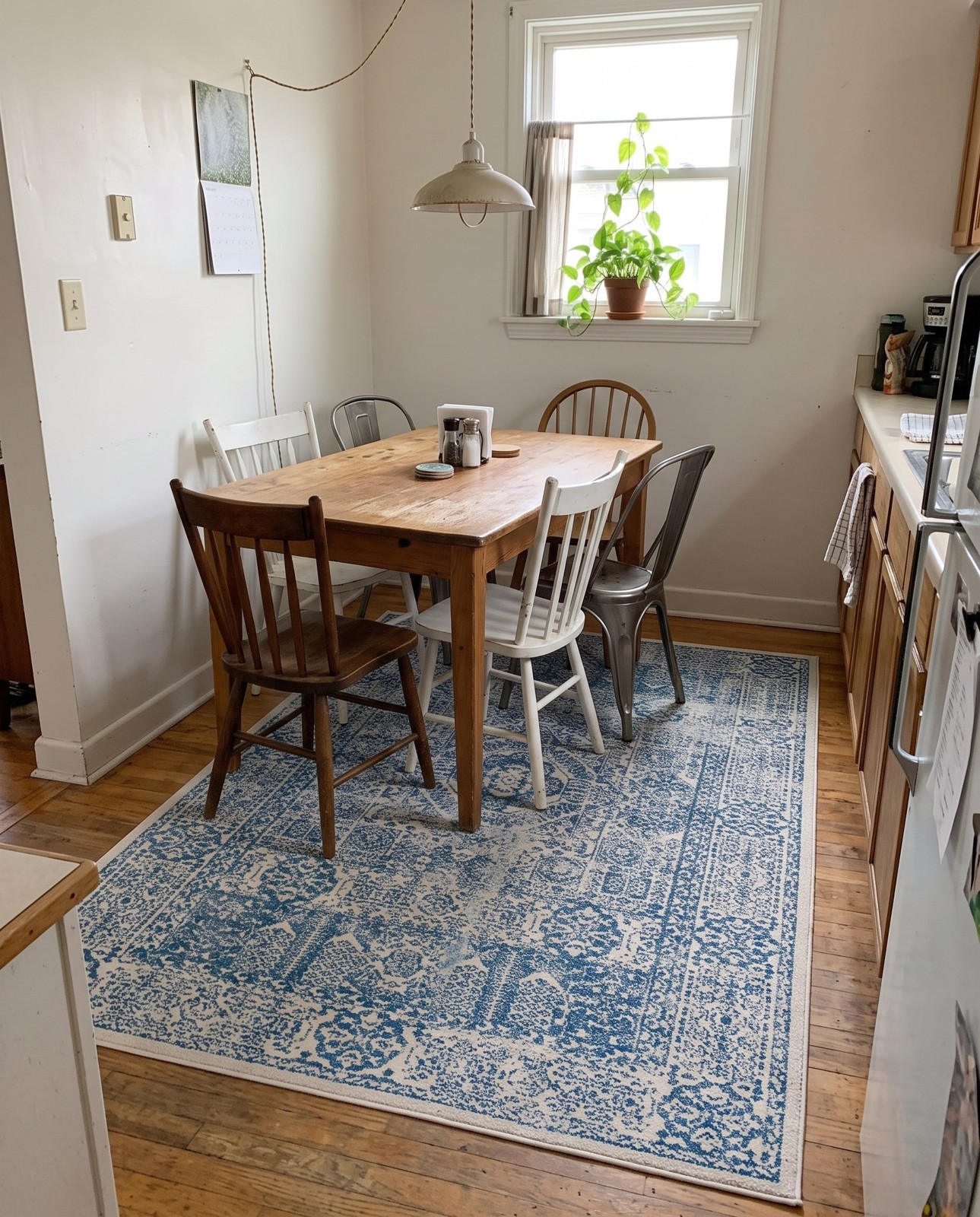 2' 2 x 3' Beaman · Border rug