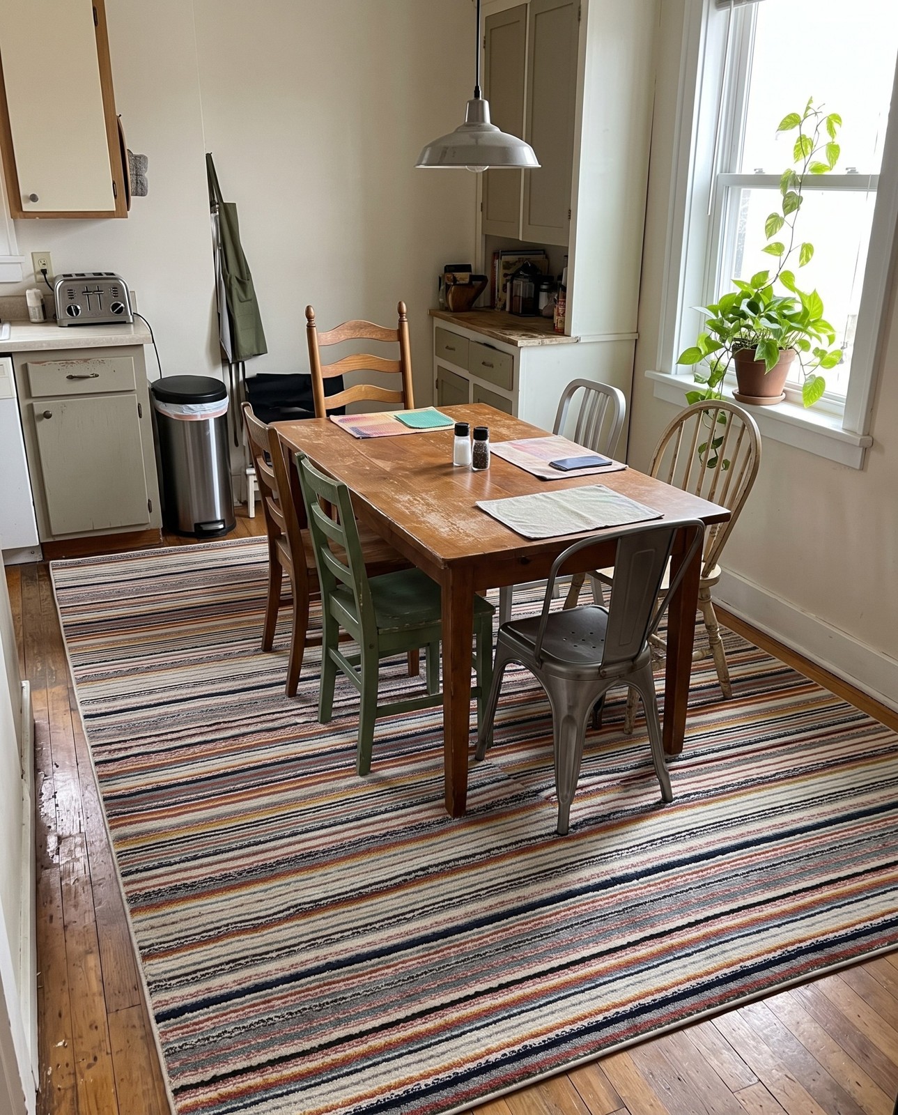 9' 10 x 13' Agnes · Lines rug, ivory