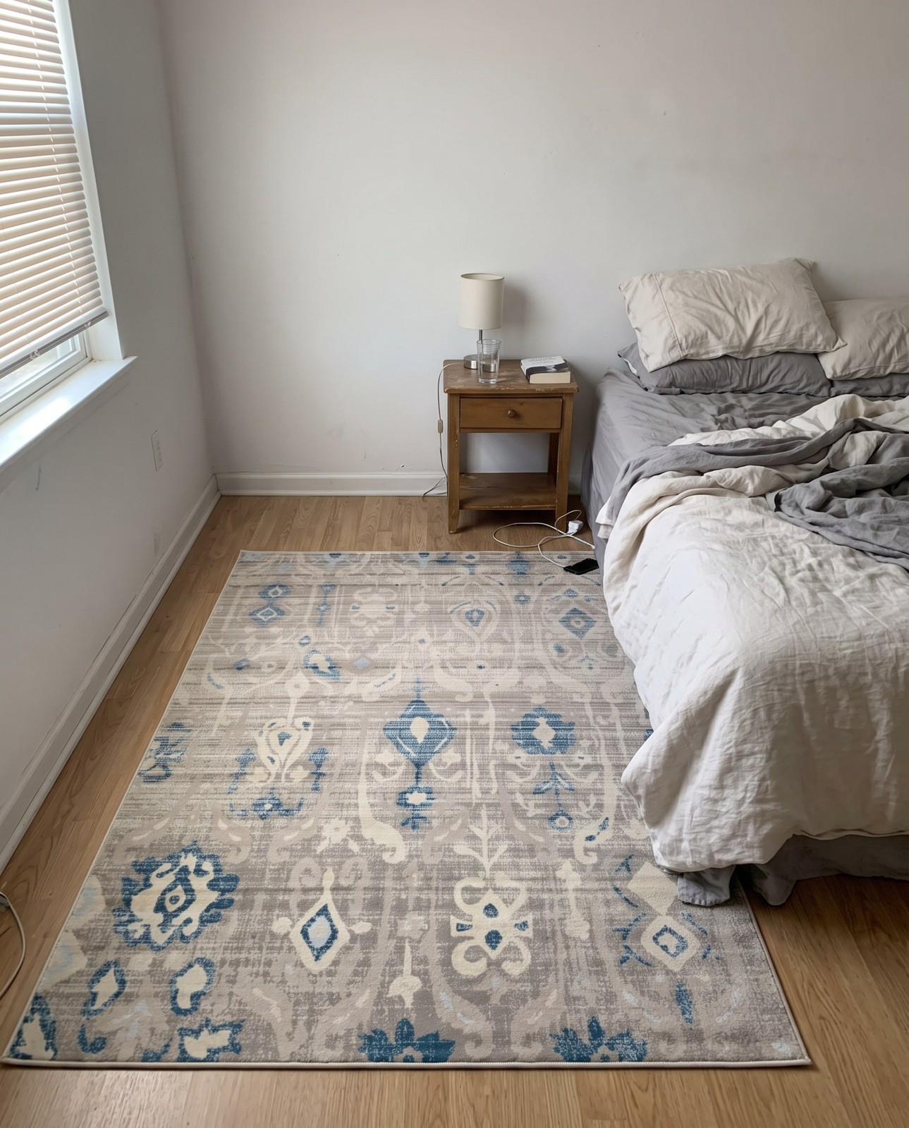 4' x 6' Bramwell · Damask rug