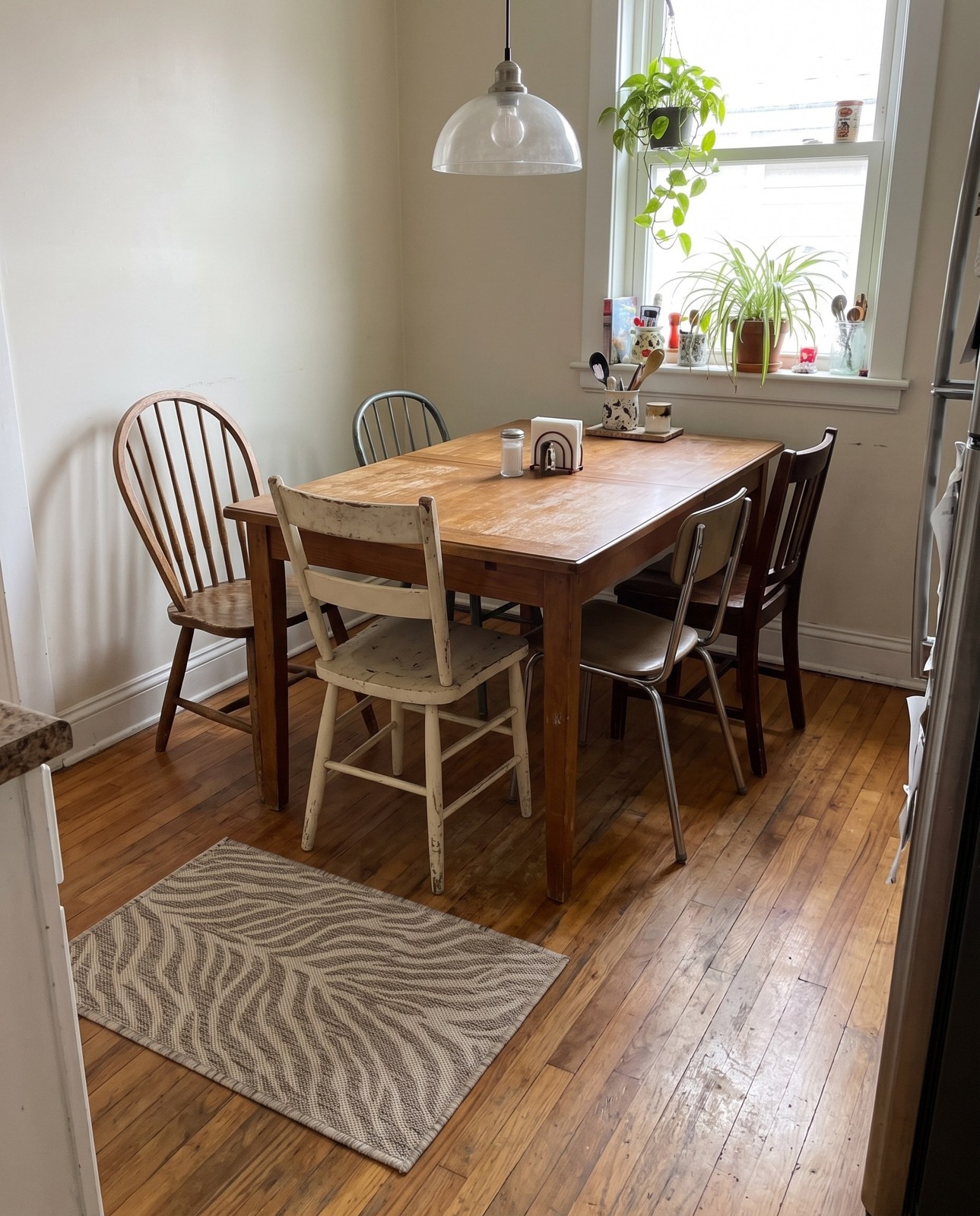 2' x 3' Abney · Animal print Outdoor Rug, gray