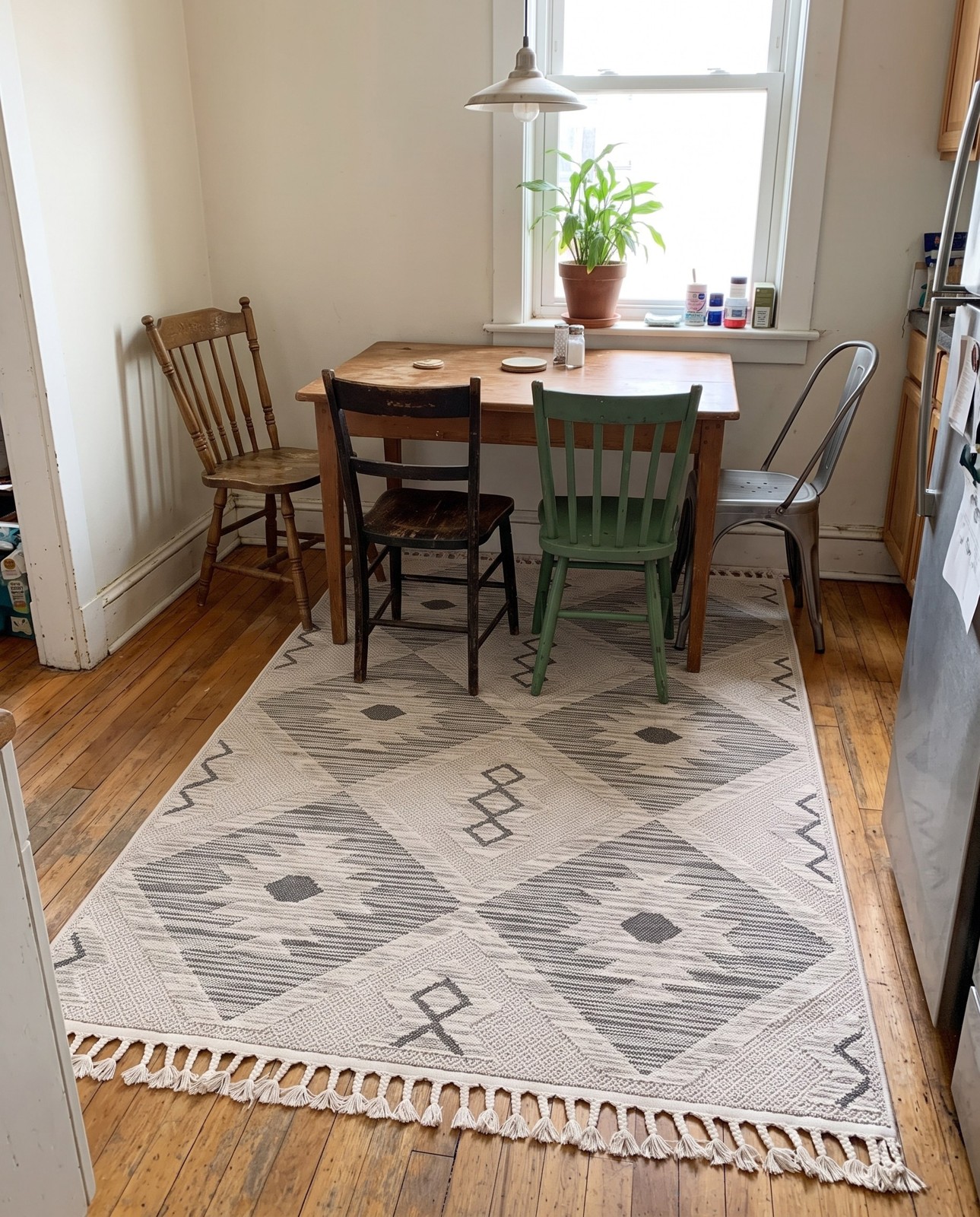 2' x 3' Fletcher · Geometric diamond rug, beige and gray