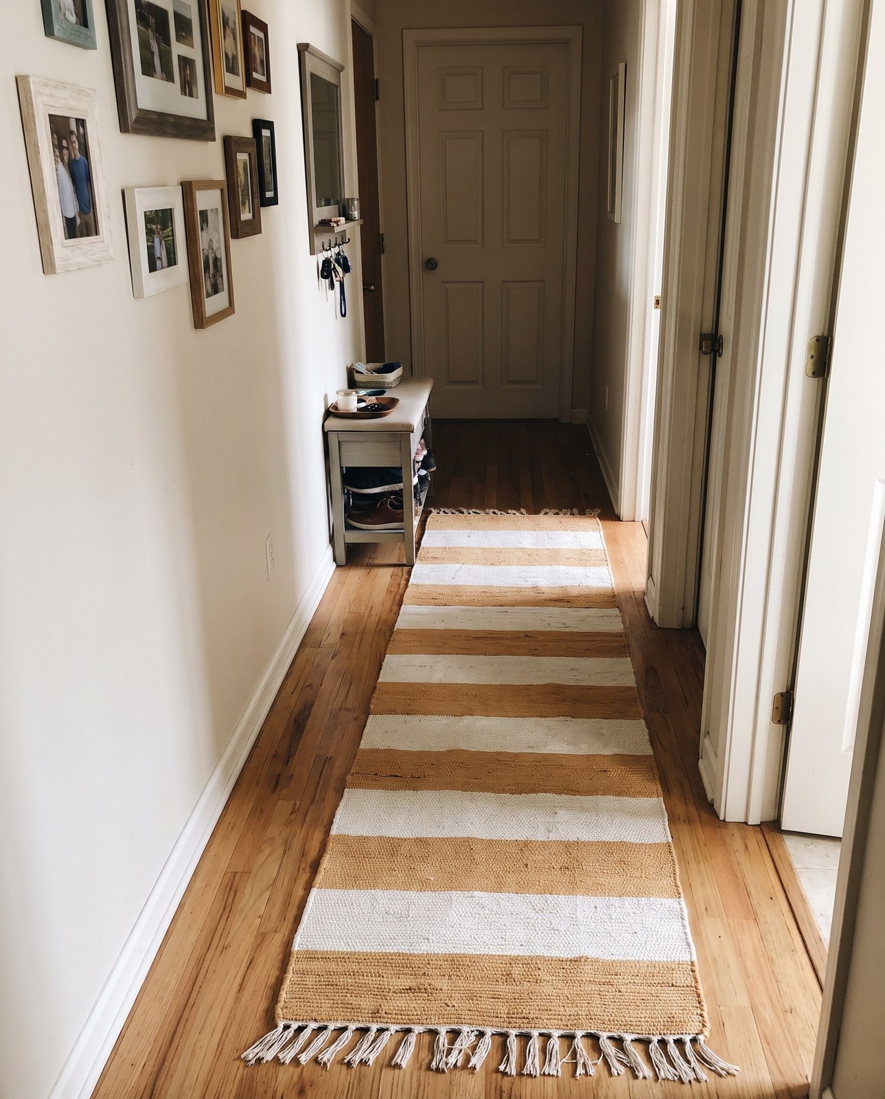 1' 2 x 6' 1 Flagstaff · Striped Chindi Rug, beige