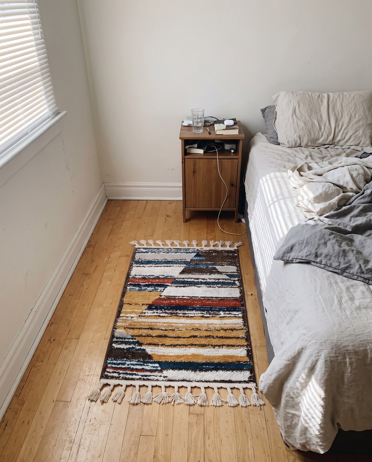 2' x 3' Baird · Striped rug, ivory and multicolor