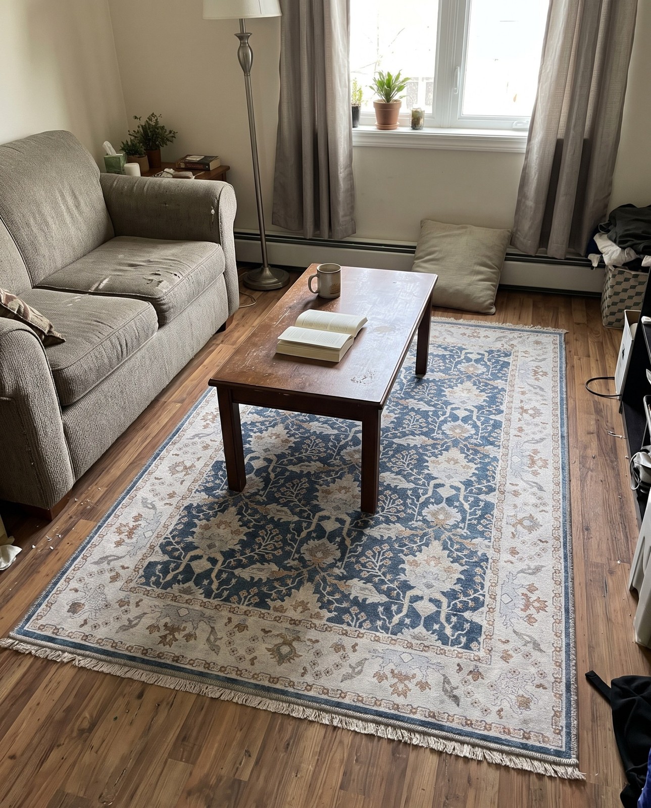 3' 6 x 5' 6 Hobson · Botanical Washable Rug, navy and ivory