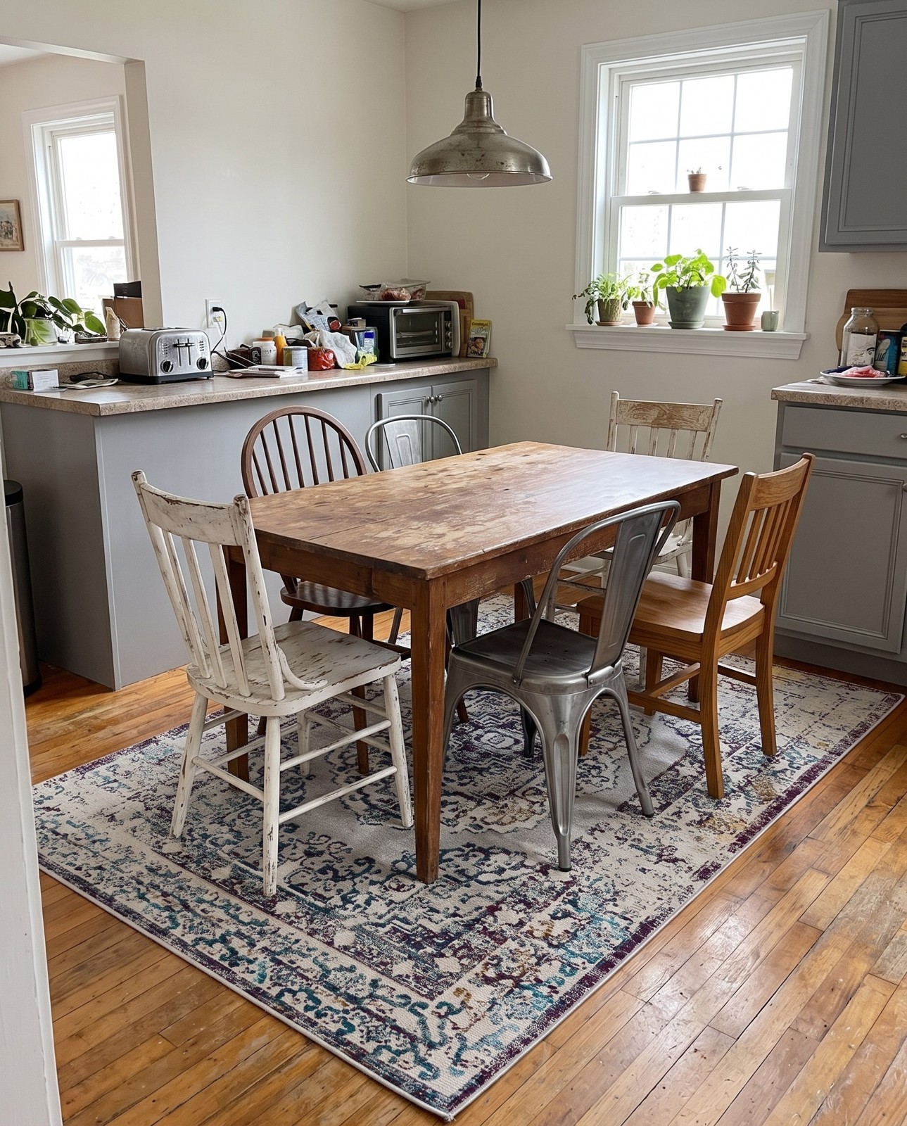 4' x 6' Wilkins · Medallion rug, gray
