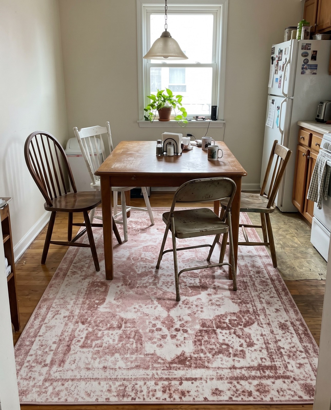 2' x 3' Blakemore · Border rug
