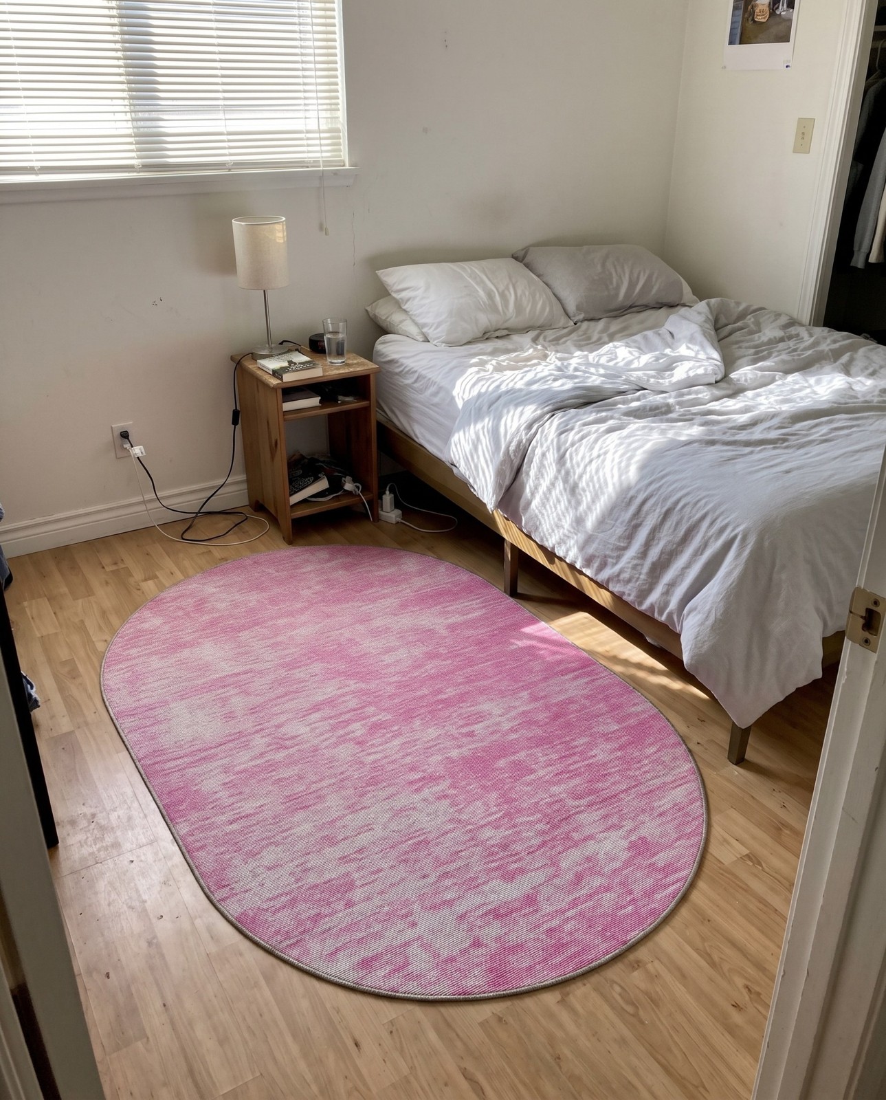 7' 6 x 10' 6 Prewitt · Mottled rug, pink and white