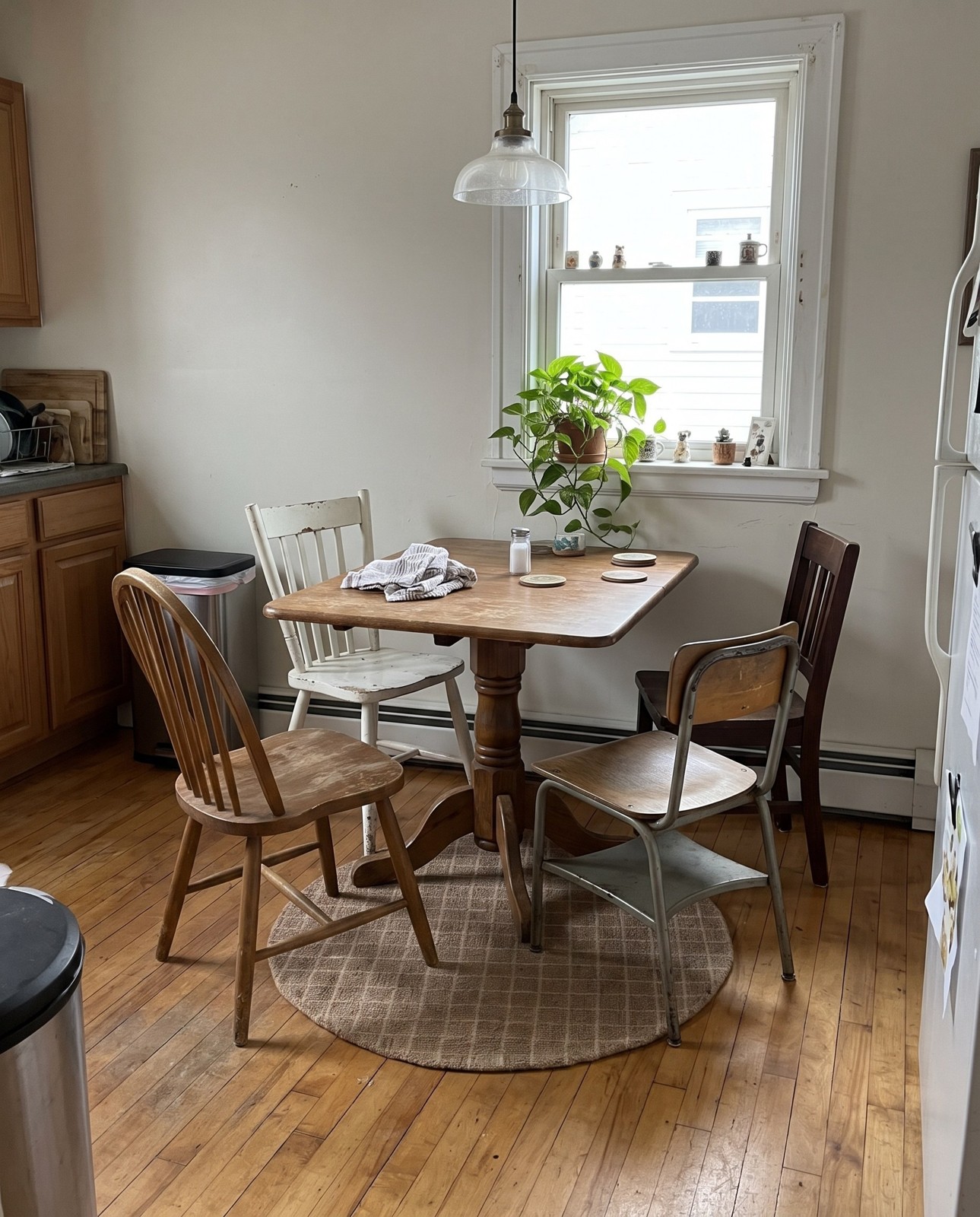 3' 3 x 3' 3 Walsh · Grid Wool Rug, cappuccino and beige