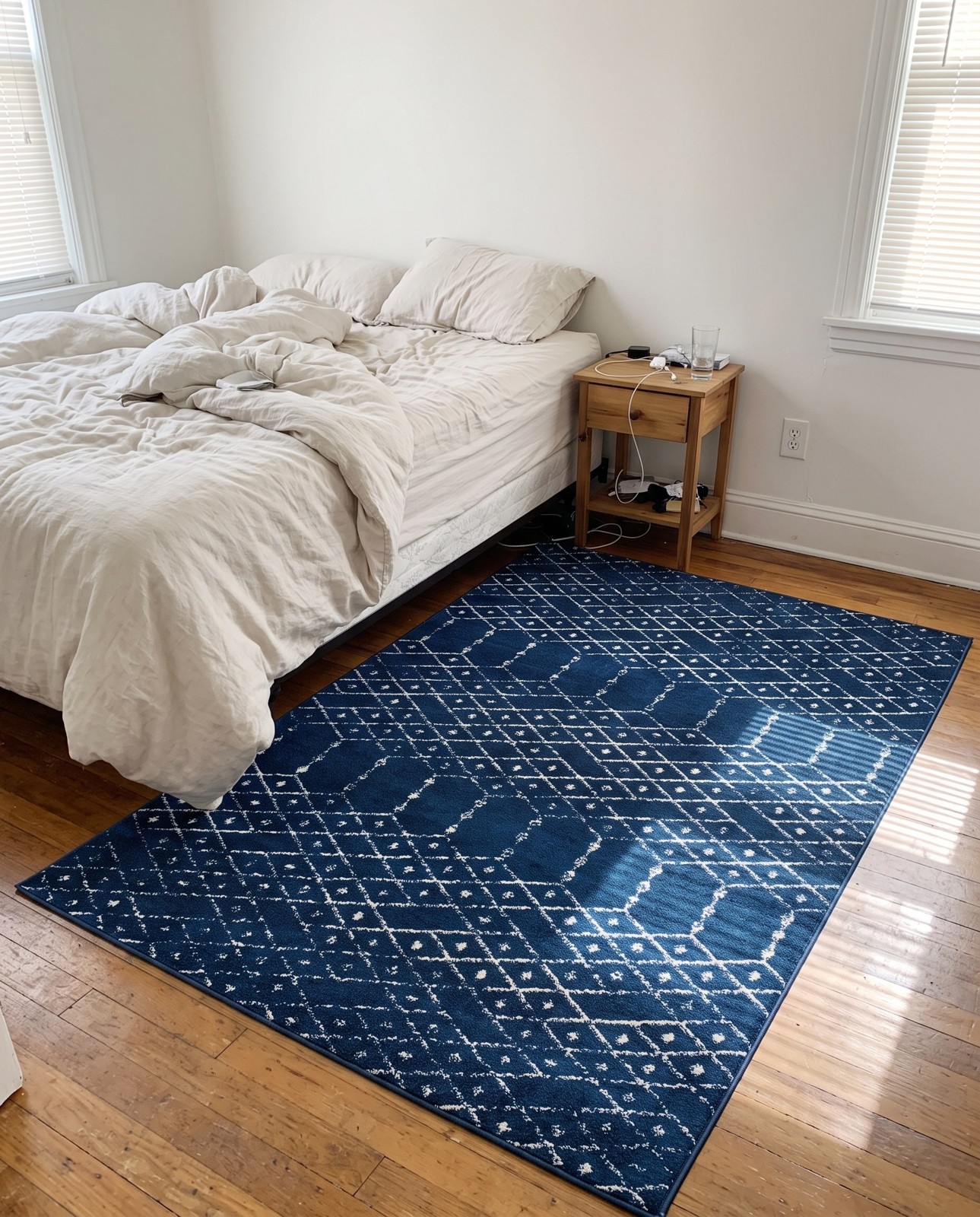 4' x 6' Newcomb · Diamond rug