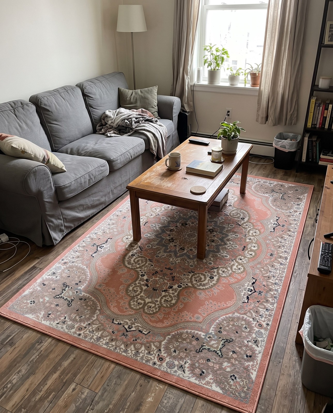 3' 3 x 5' 3 Candlelight · Border Washable Rug, rose pink
